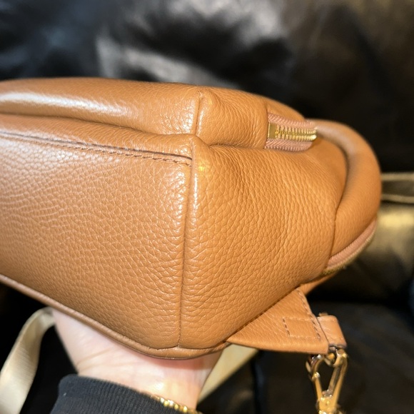 🔥🔥🔥Michael Kors Small Mini Erin Leather Convertible Backpack - Picture 9 of 15